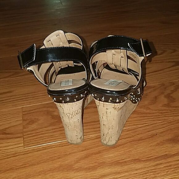 Steve Madden cork wedge  black platforms Sz. 7.5 - Picture 4 of 7